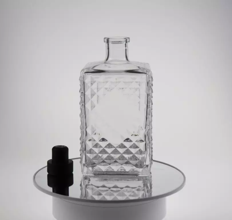 J28-750ml-850g Spirits Vodka bottle