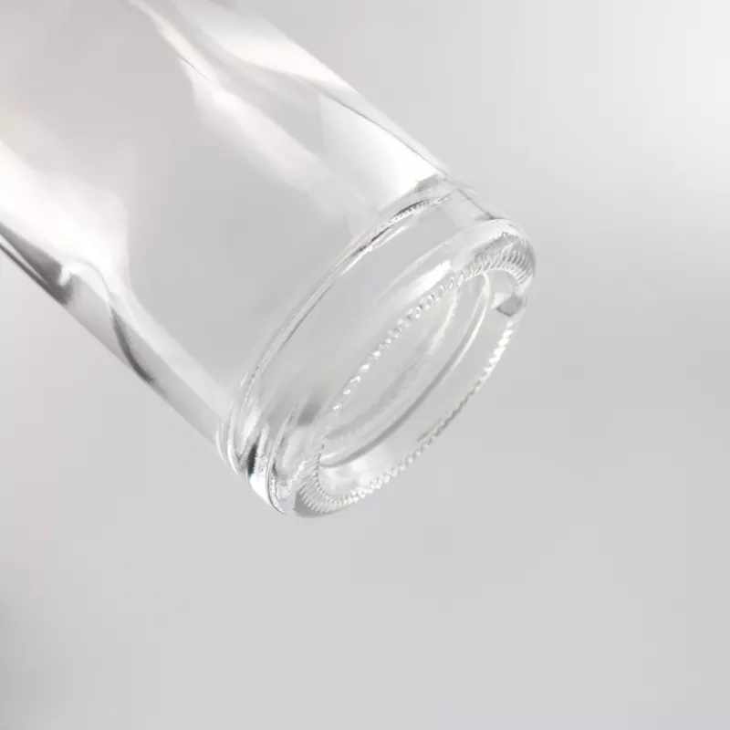 J79-700ml Gin bottles