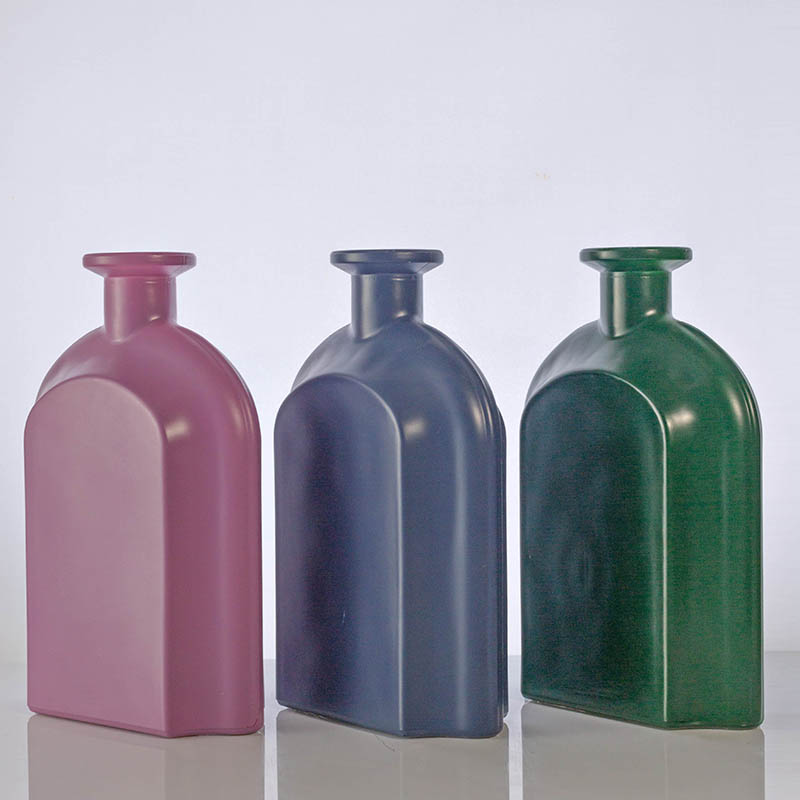 J299-750ml coloured bottles