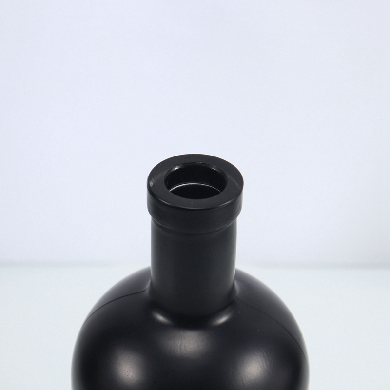 J165-750ml Liquor bottles